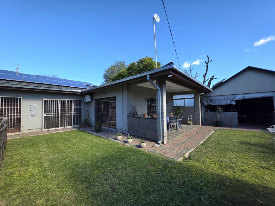 4 Bedroom Property for Sale in Jan Cillierspark Free State